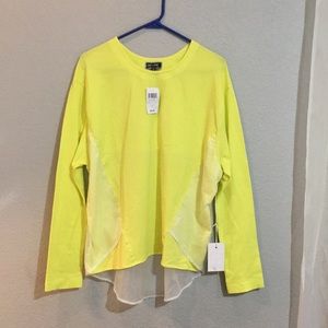 New w/tags Lime and Vine workout top .